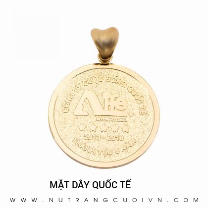 Mặt Dây Quốc Tế